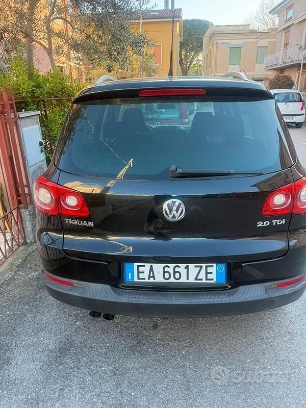 Begagnad VW Tiguan 140 HK (102 kW) 2010 SUV