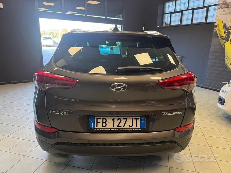 Occasion Hyundai Tucson Comfort 116 ch (85 kW) 2015 Gris SUV