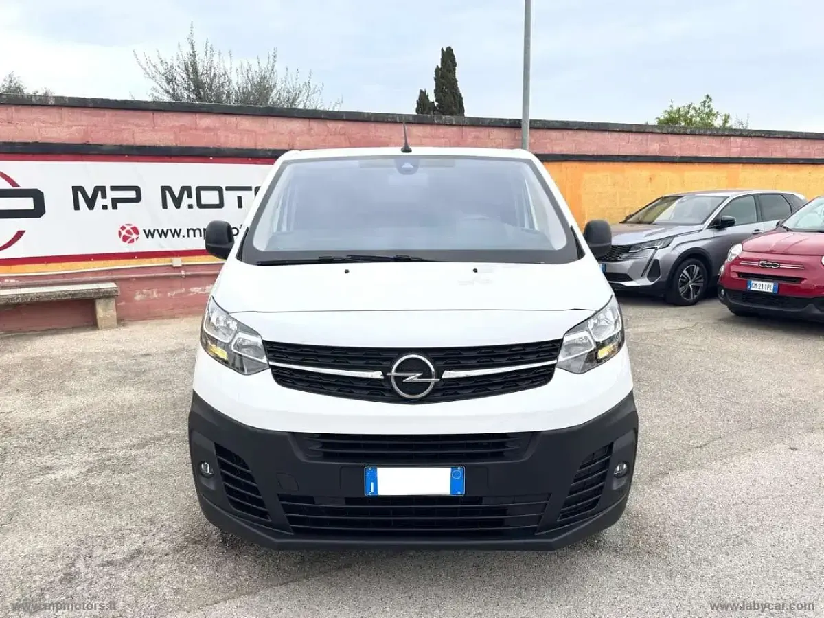 Usata Opel Vivaro Enjoy 120 CV (88 kW) 2020 Bianco Monovolume