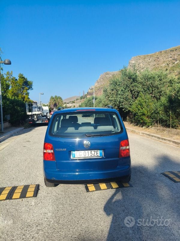 Usata VW Touran 101 CV (74 kW) 2005 Monovolume