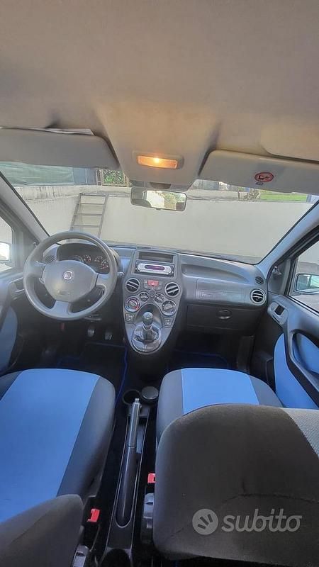 Usata Fiat Panda Dynamic 69 CV (50 kW) 2011 Grigio Utilitaria