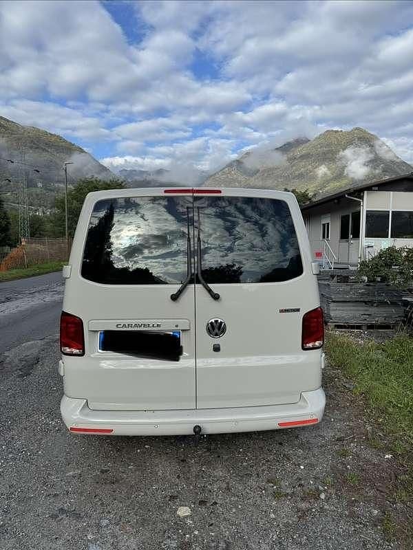 Usata VW Caravelle 150 CV (110 kW) 2021 Bianco Furgone
