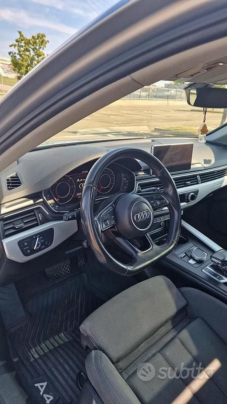 Usata Audi A4 Allroad Ambiente 190 CV (139 kW) 2018 Grigio Station wagon