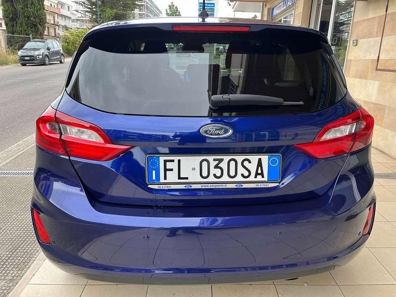 Usata Ford Fiesta Titanium 86 CV (63 kW) 2017 Blu Utilitaria