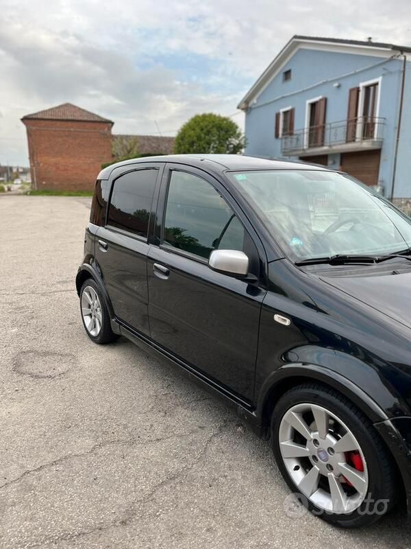 Usata Fiat Panda 101 CV (74 kW) 2008 Nero Utilitaria