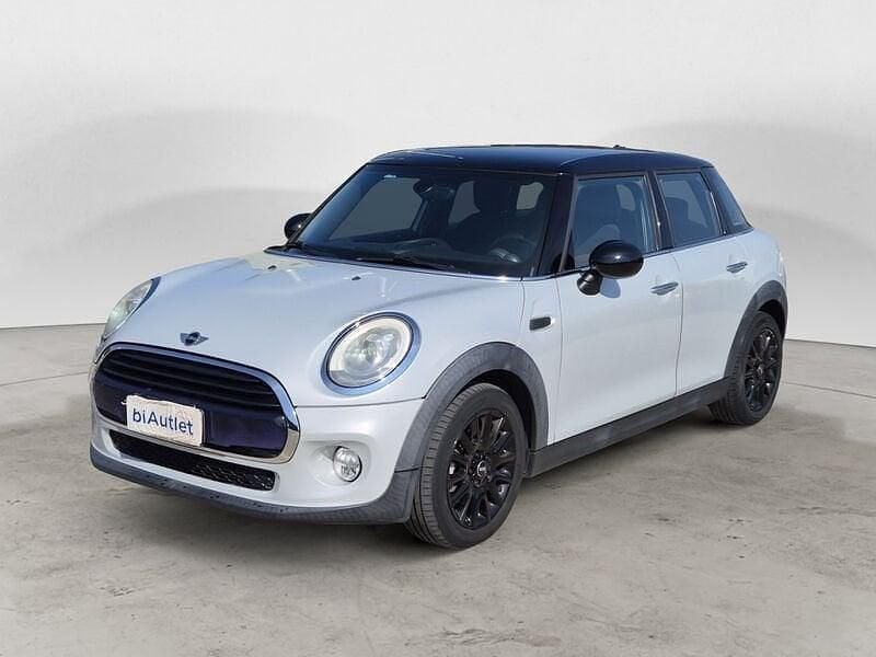 Usata Mini Cooper D Hype 116 CV (85 kW) 2016 Grigio Utilitaria
