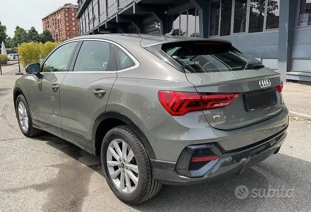 Usata Audi Q3 Business Plus 150 CV (110 kW) 2023 Verde SUV
