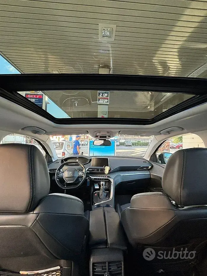 Usata Peugeot 3008 Allure 131 CV (96 kW) 2019 Blu SUV