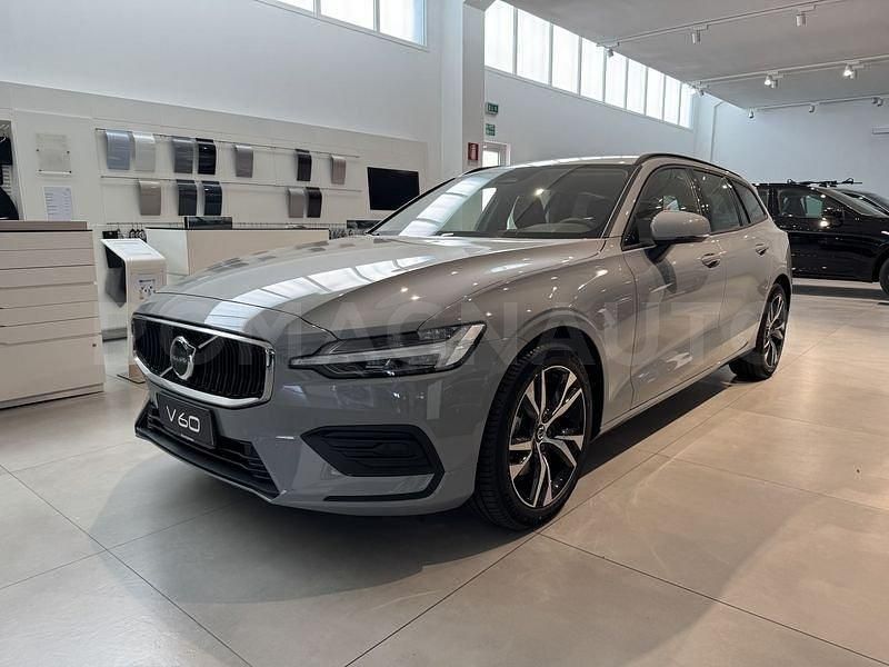 Other Nuova 2025 Volvo V60 Core Station wagon | 39.900 € (Buon prezzo) - Immagine 1/4