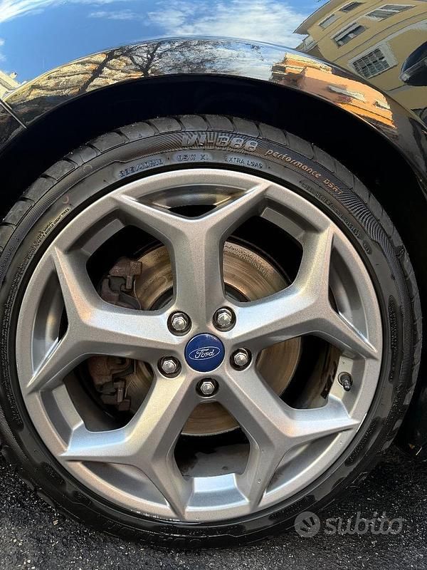 Usata Ford Focus 185 CV (136 kW) 2022 Nero Berlina