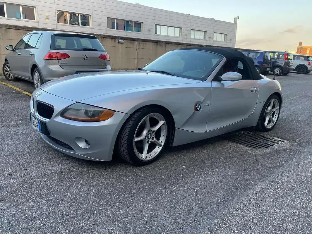 Usata BMW Z4 192 CV (141 kW) 2003 Argento Cabrio