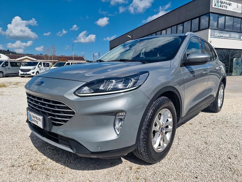 Usata Ford Kuga Titanium 120 CV (88 kW) 2022 Grigio SUV
