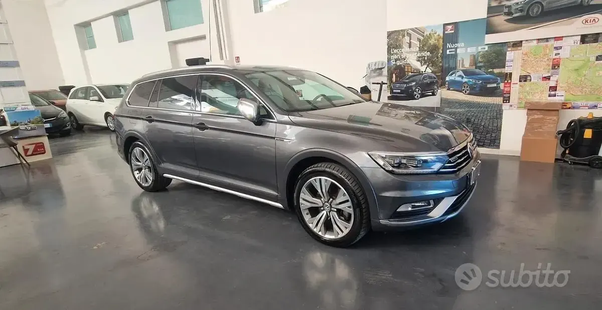 Usata VW Passat Alltrack 190 CV (139 kW) 2017 Grigio Station wagon