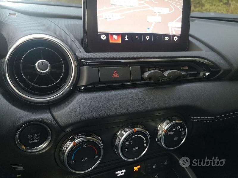 Usata Mazda MX5 Exclusive-Line 132 CV (97 kW) 2023 Grigio Cabrio