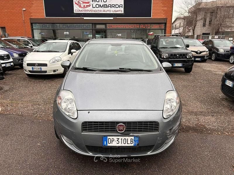 Usata Fiat Grande Punto Dynamic 65 CV (47 kW) 2008 Grigio Utilitaria