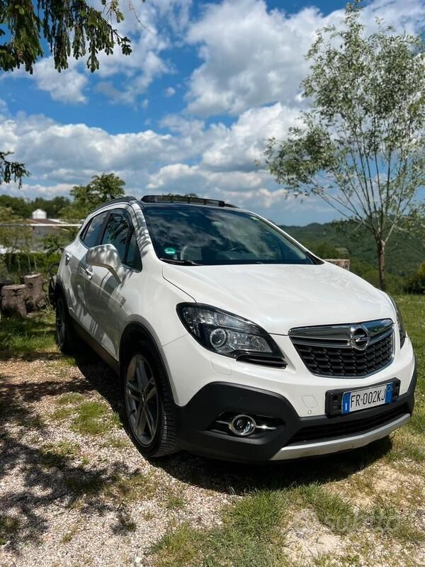Bianco Usata 2014 Opel Mokka SUV | 6000 € (Molto cara) - Immagine 1/4