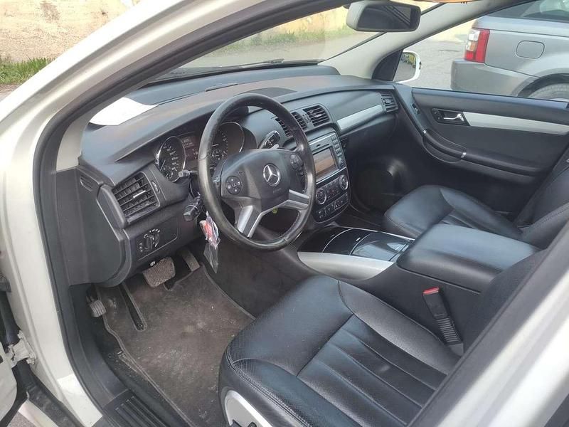 Usata Mercedes R350 224 CV (164 kW) 2010 Other Monovolume