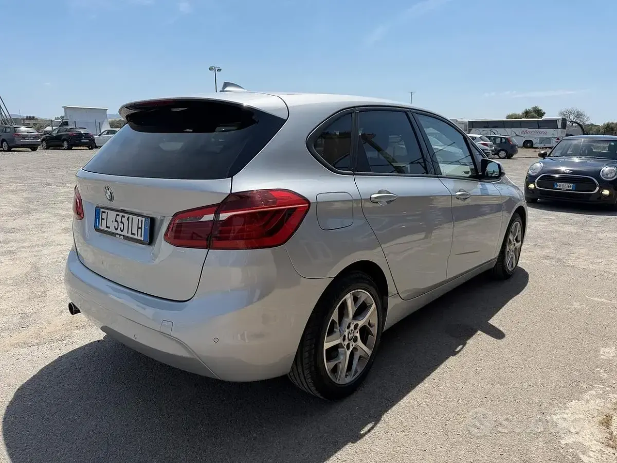Usata BMW 216 Active Tourer Efficient Dynamics 116 CV (85 kW) 2017 Grigio Monovolume
