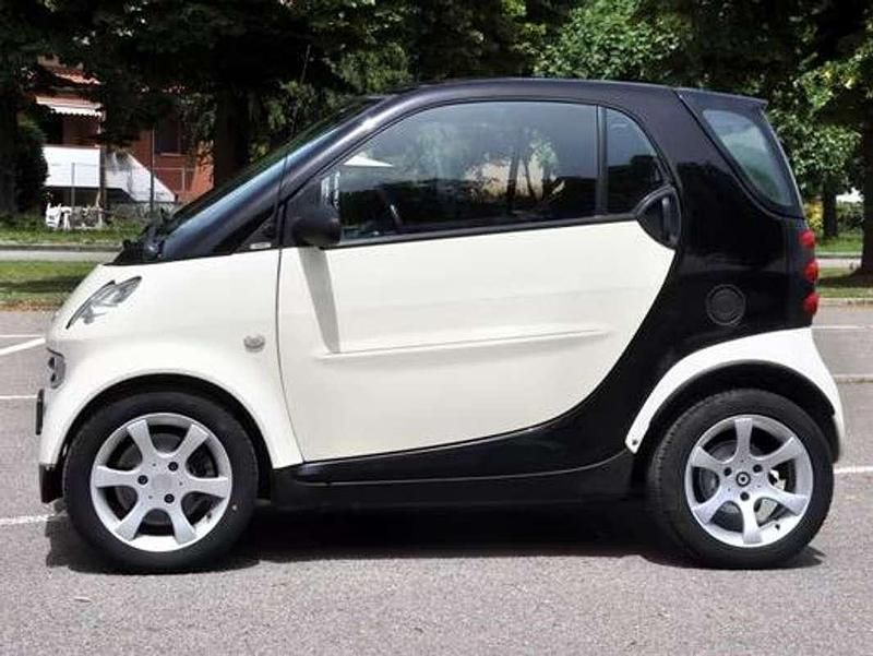 Usata Smart ForTwo Cabrio Pulse 61 CV (44 kW) 2007 Bianco Cabrio
