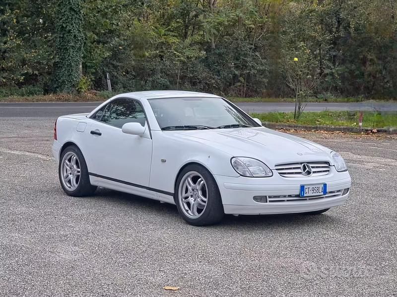 Usata Mercedes SLK200 191 CV (140 kW) 1997 Bianco Cabrio