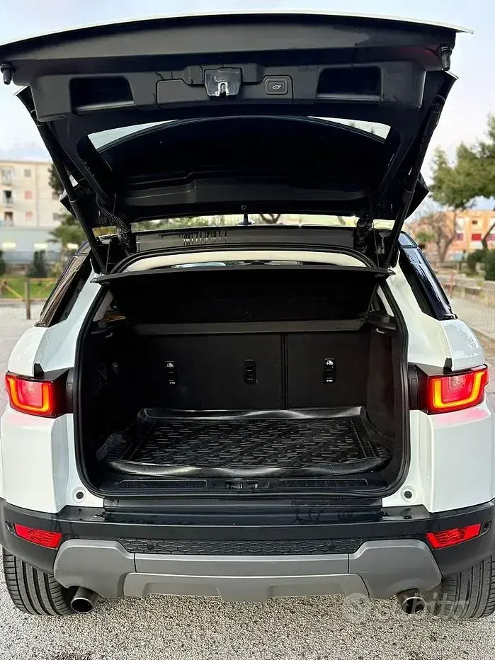 Usata Land Rover Range Rover evoque 150 CV (110 kW) 2016 Bianco Station wagon