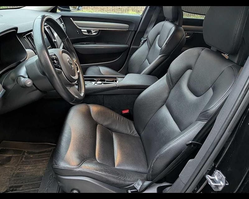 Usata Volvo V90 Business Edition 190 CV (139 kW) 2018 Nero Station wagon