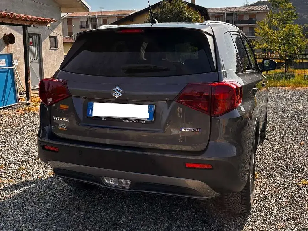 Usata Suzuki Vitara Cool 129 CV (94 kW) 2025 Grigio SUV