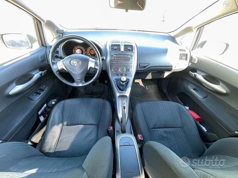 Usata Toyota Auris 126 CV (92 kW) 2008 Blu Berlina