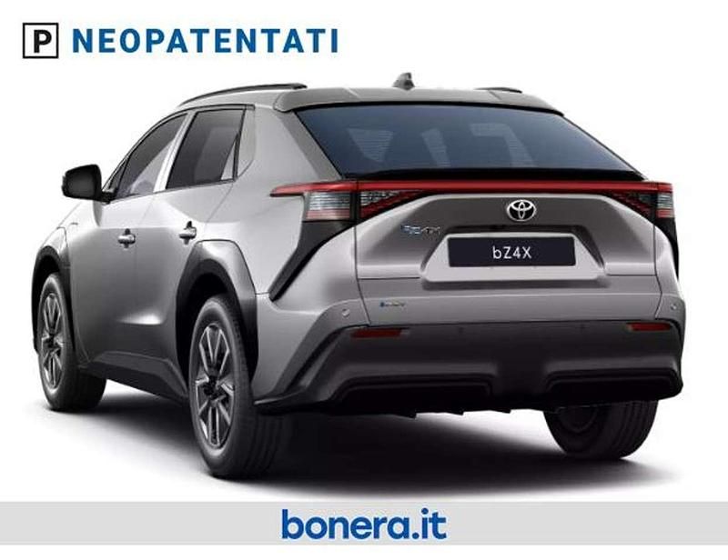Nuova Toyota bZ4X 164 kW (224 CV) 2026 Precious metal SUV