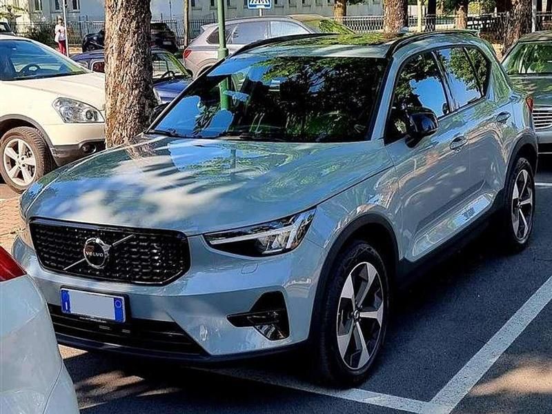 Usata Volvo XC40 Ultimate 163 CV (119 kW) 2023 Grigio SUV