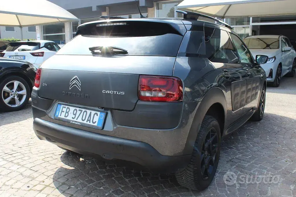 Usata Citroën C4 Shine 99 CV (72 kW) 2015 Grigio SUV