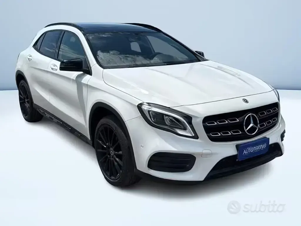 Usata Mercedes GLA200 Edition 136 CV (100 kW) 2018 Bianco pastello SUV