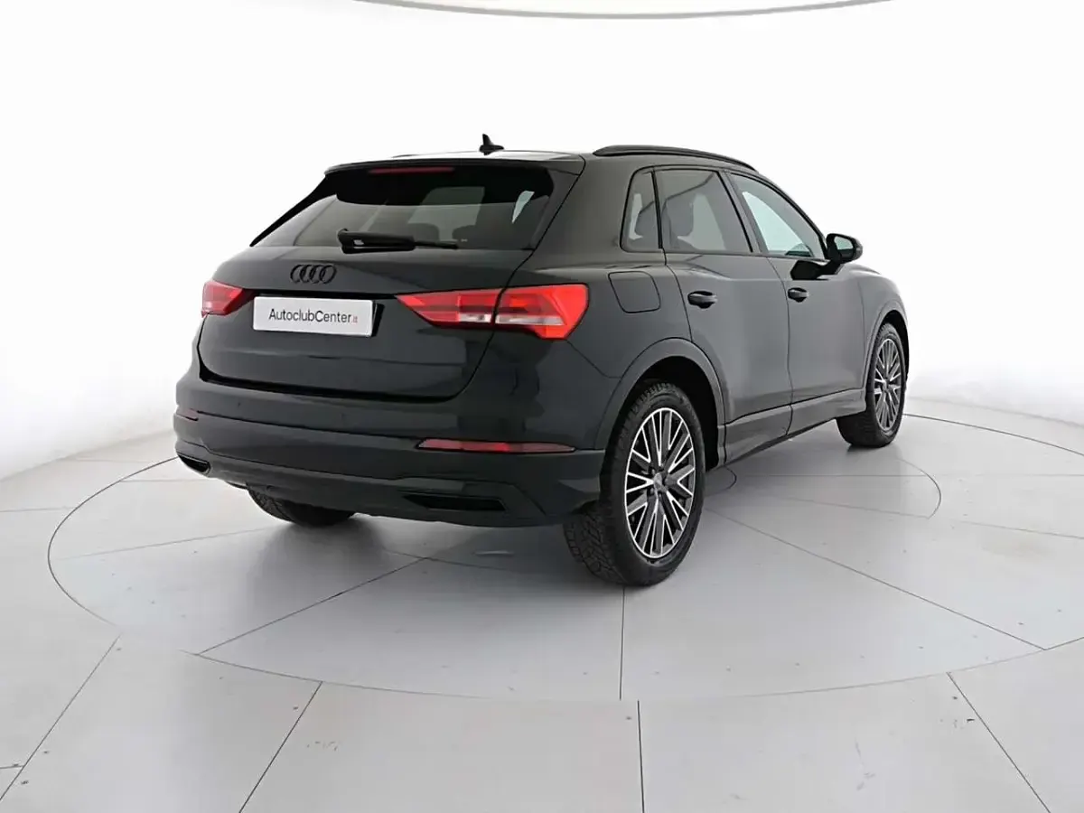 Usata Audi Q3 Advanced 150 CV (110 kW) 2020 Nero SUV