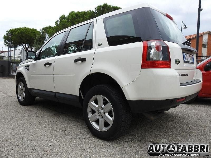Usata Land Rover Freelander 2 HSE 160 CV (117 kW) 2009 Bianco SUV