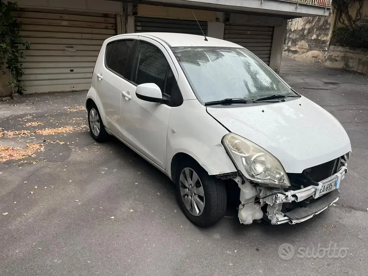 Usata Suzuki Splash 86 CV (63 kW) 2010 Bianco Utilitaria