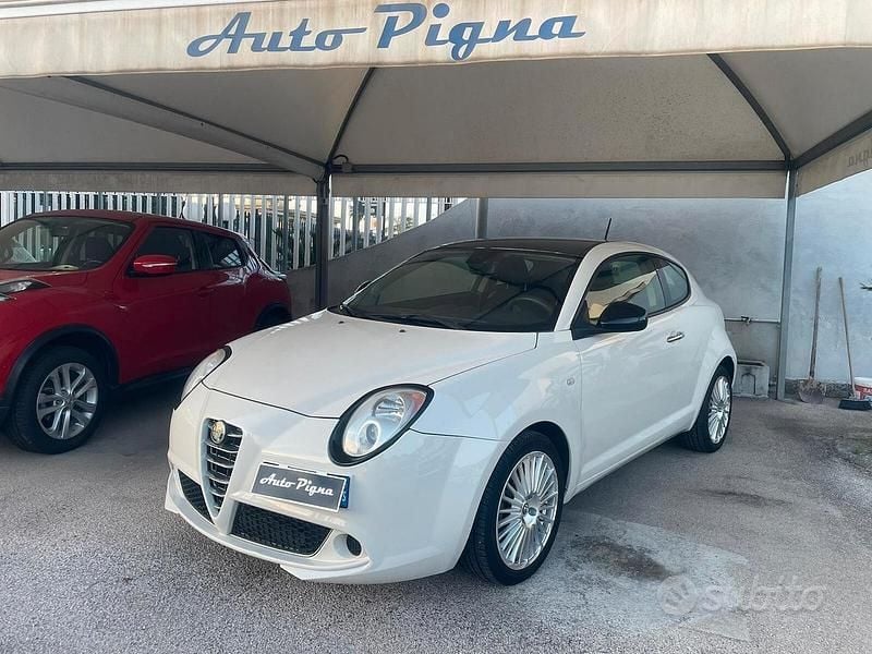 Usata Alfa Romeo MiTo Distinctive 78 CV (57 kW) 2011 Beige Utilitaria