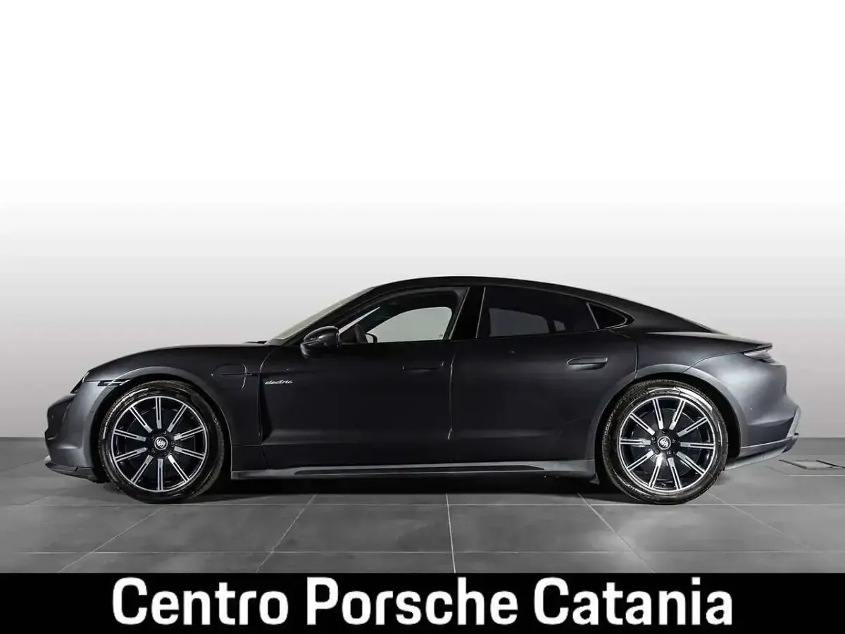 Usata Porsche Taycan Turbo 141 kW (193 CV) 2020 Other Berlina