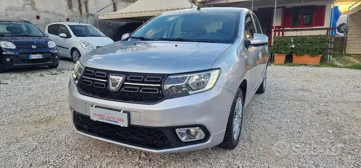 Usata Dacia Sandero Comfort 75 CV (55 kW) 2020 Berlina