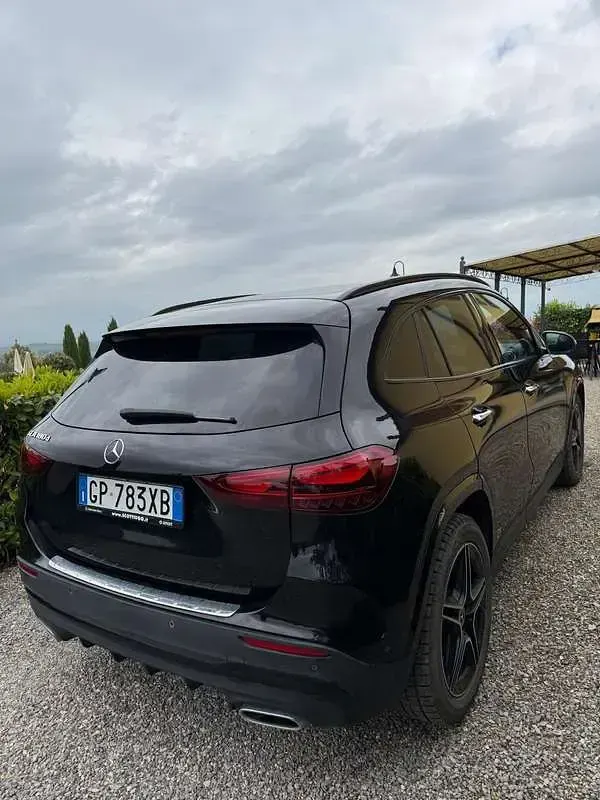 Usata Mercedes GLA180 Advanced Plus 116 CV (85 kW) 2023 Nero SUV
