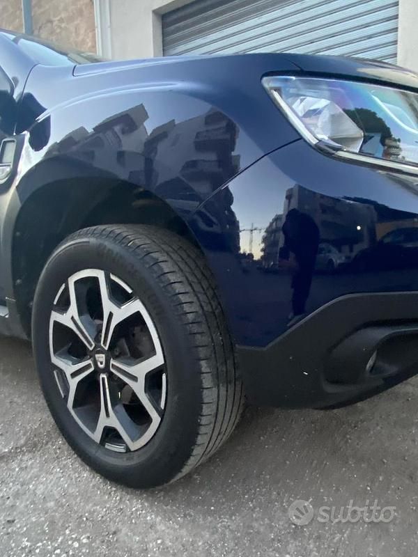 Usata Dacia Duster Essentiel 115 CV (84 kW) 2019 Blu SUV