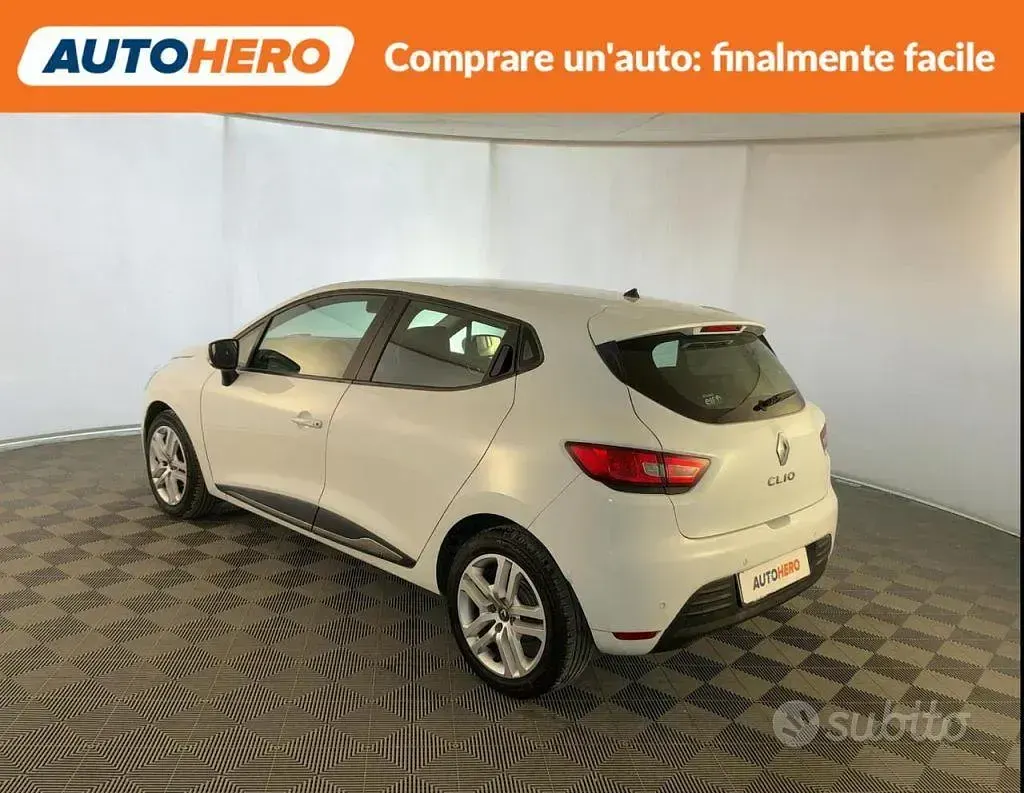 Käytetty Renault Clio IV Business 75 HP (55 kW) 2019 Valkoinen Sedan
