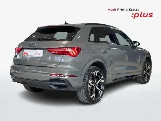 Usata Audi Q3 Ambiente 245 CV (180 kW) 2024 Grigio SUV