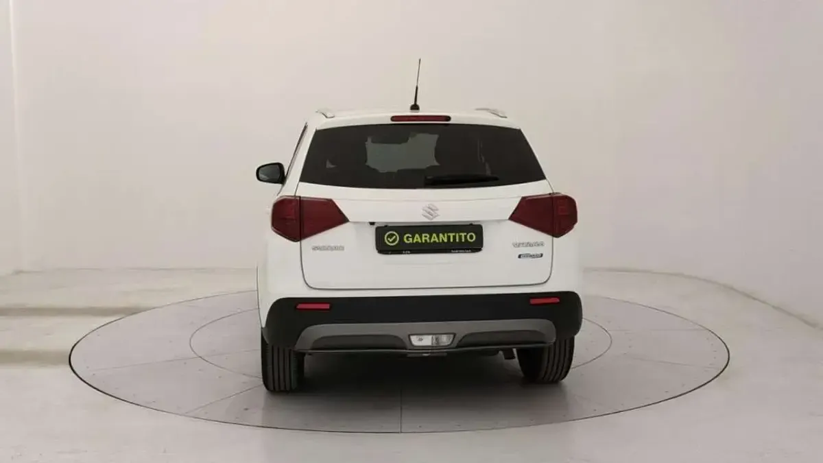 Usata Suzuki Vitara Cool 129 CV (94 kW) 2023 Bianco SUV