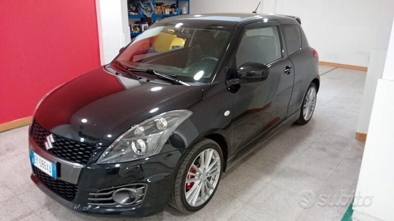 Usata 2015 Suzuki Swift Due volumi | 10.250 € (Molto cara) - Immagine 1/4