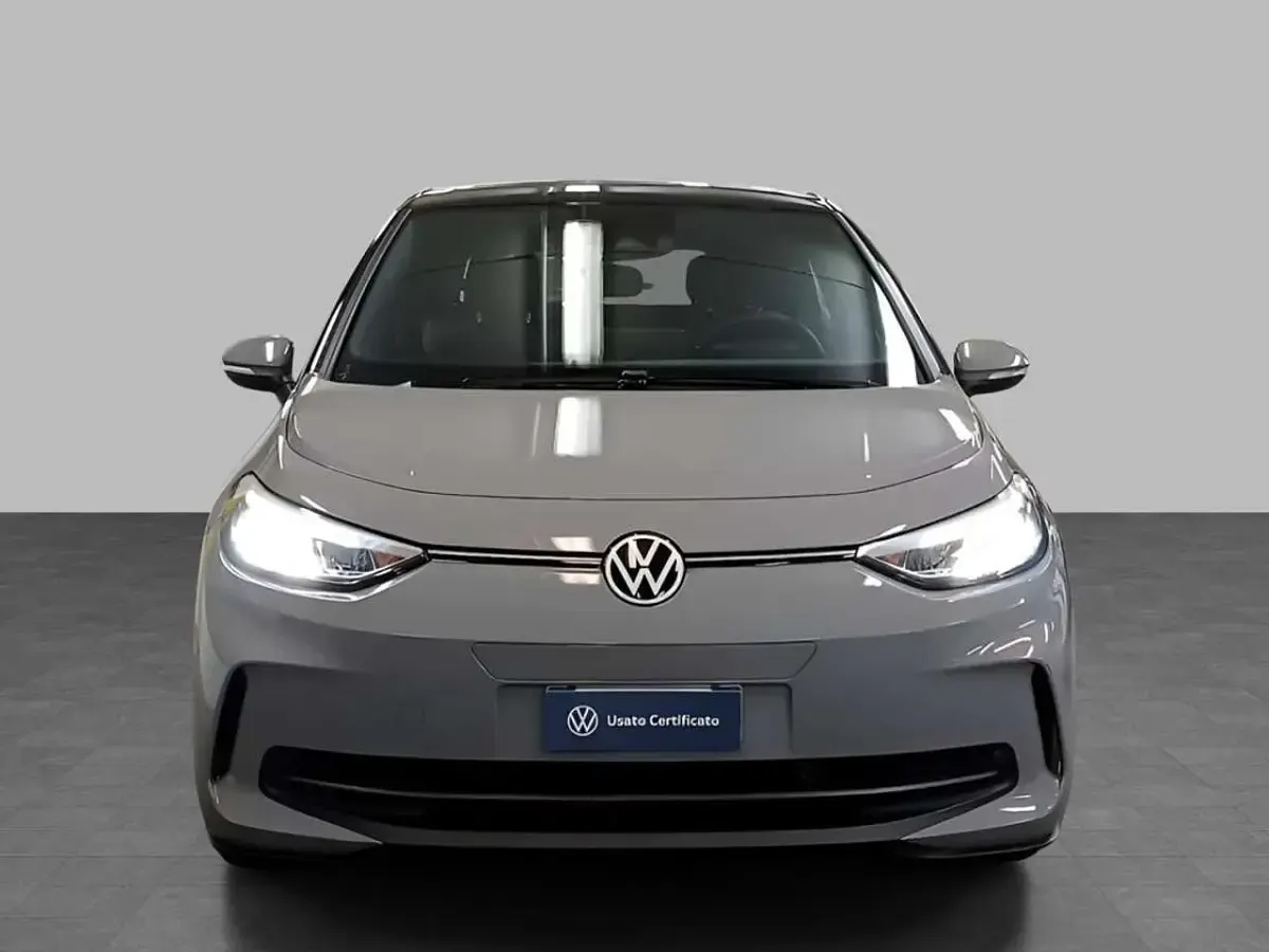 Usata VW ID.3 Pro Performance 150 kW (204 CV) 2025 Moonstone grey nero Utilitaria