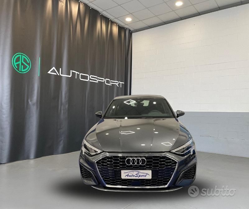 Usata Audi A3 S-Line 150 CV (110 kW) 2024 Grigio Berlina