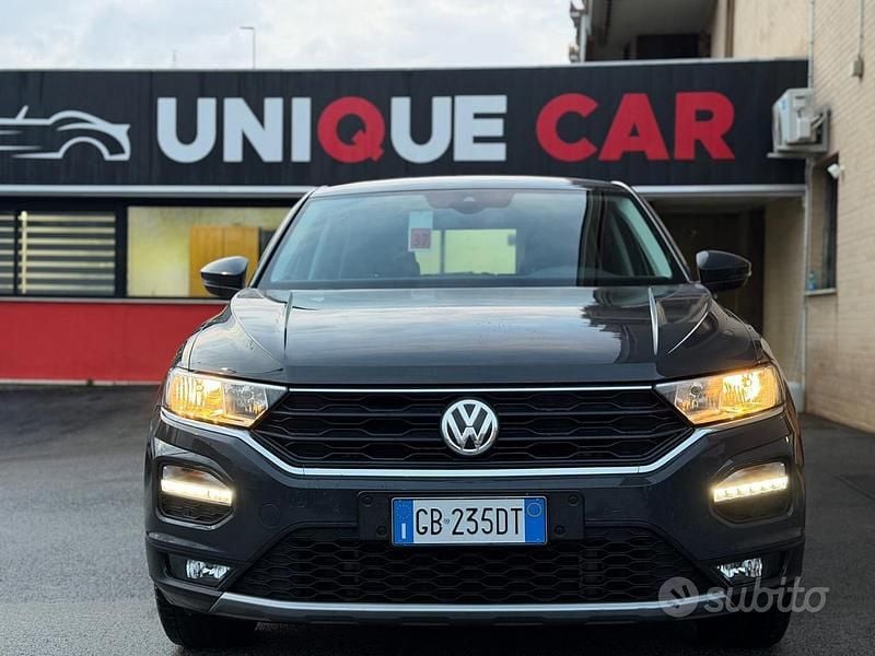 Usata VW T-Roc Business 120 CV (88 kW) 2020 Grigio SUV