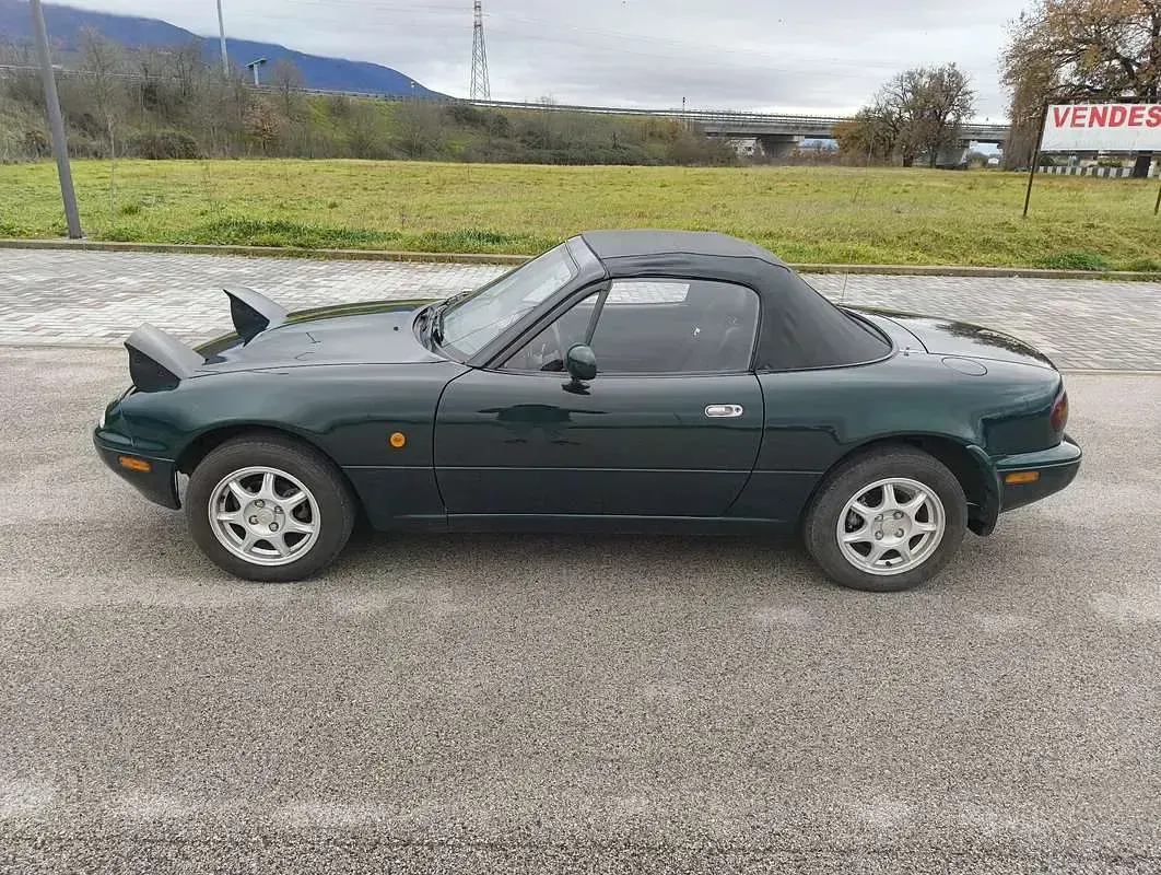 Usata Mazda MX5 90 CV (66 kW) 1996 Verde Cabrio