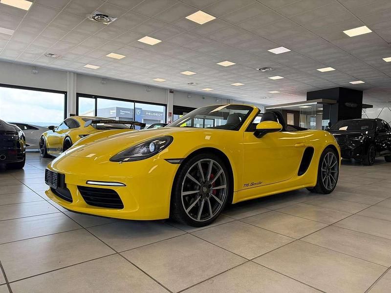 Usata Porsche 718 Boxster 299 CV (219 kW) 2018 Giallo Cabrio