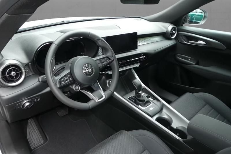 Usata Alfa Romeo Tonale Sprint 131 CV (96 kW) 2024 Bianco pastello SUV